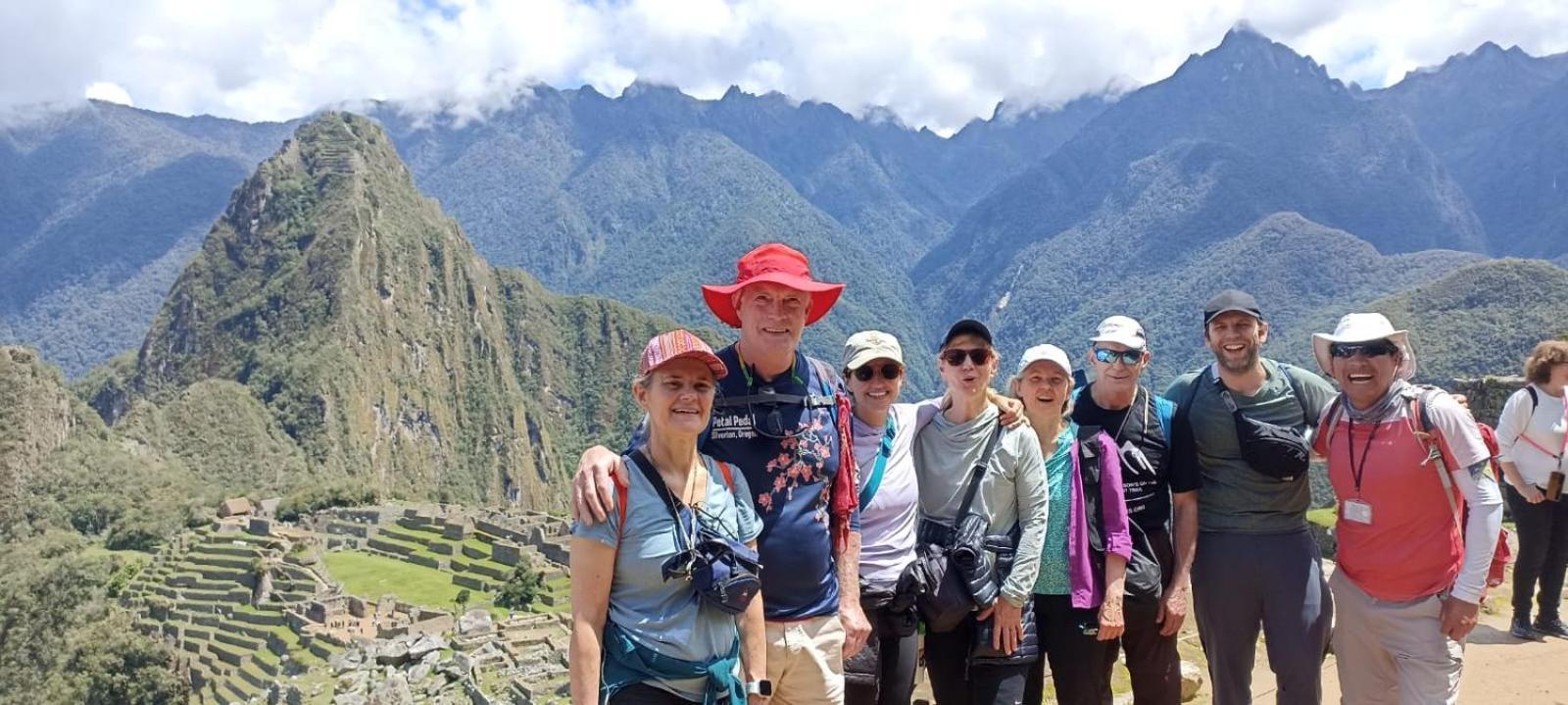 Lizzy Wasi Urubamba Hotel Kültér fotó