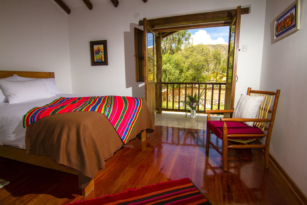 Lizzy Wasi Urubamba Hotel Kültér fotó